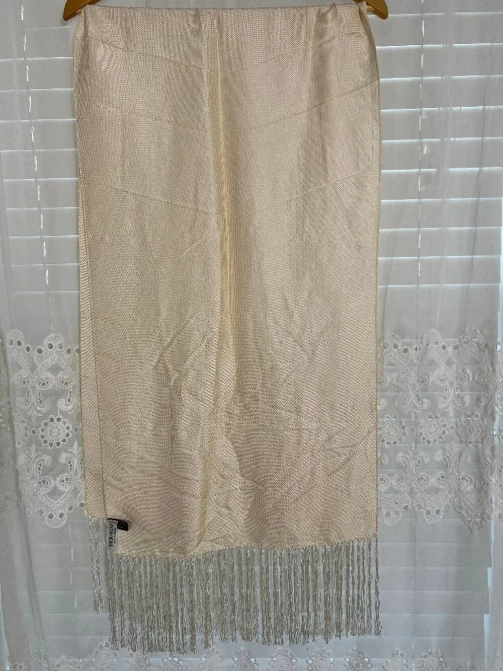 Giorgio Armani Cream Ivory Silk Jacquard Fringe Classic Italian Scarf Shawl